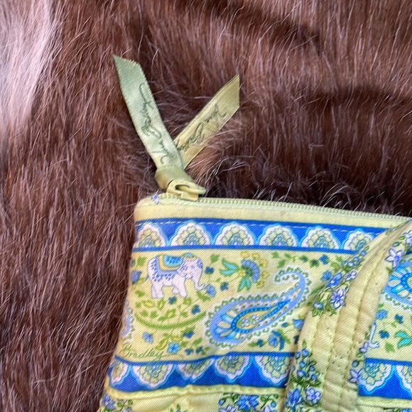 Vera Bradley elephant purse like new - Picture 4 of 4